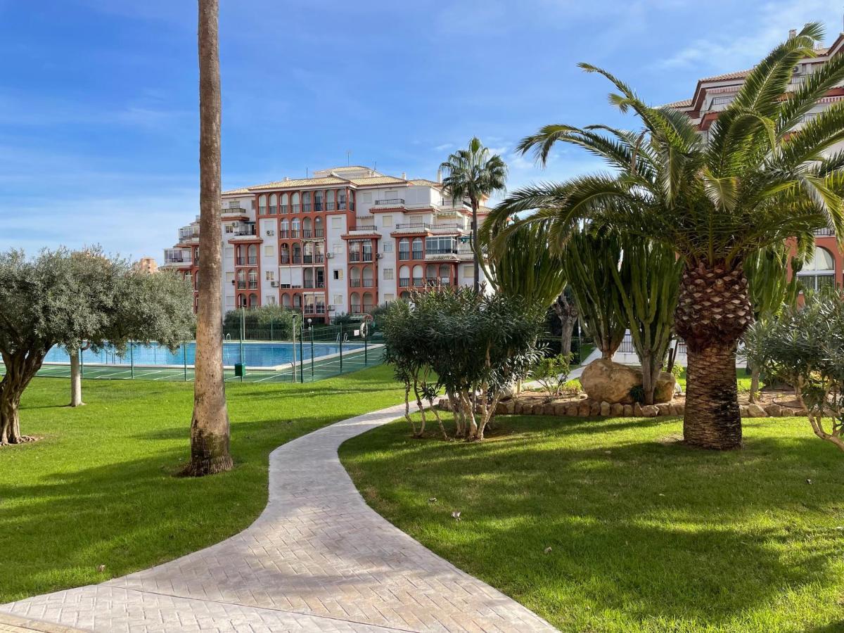 Torresol 7 Apartment Torrevieja Ngoại thất bức ảnh